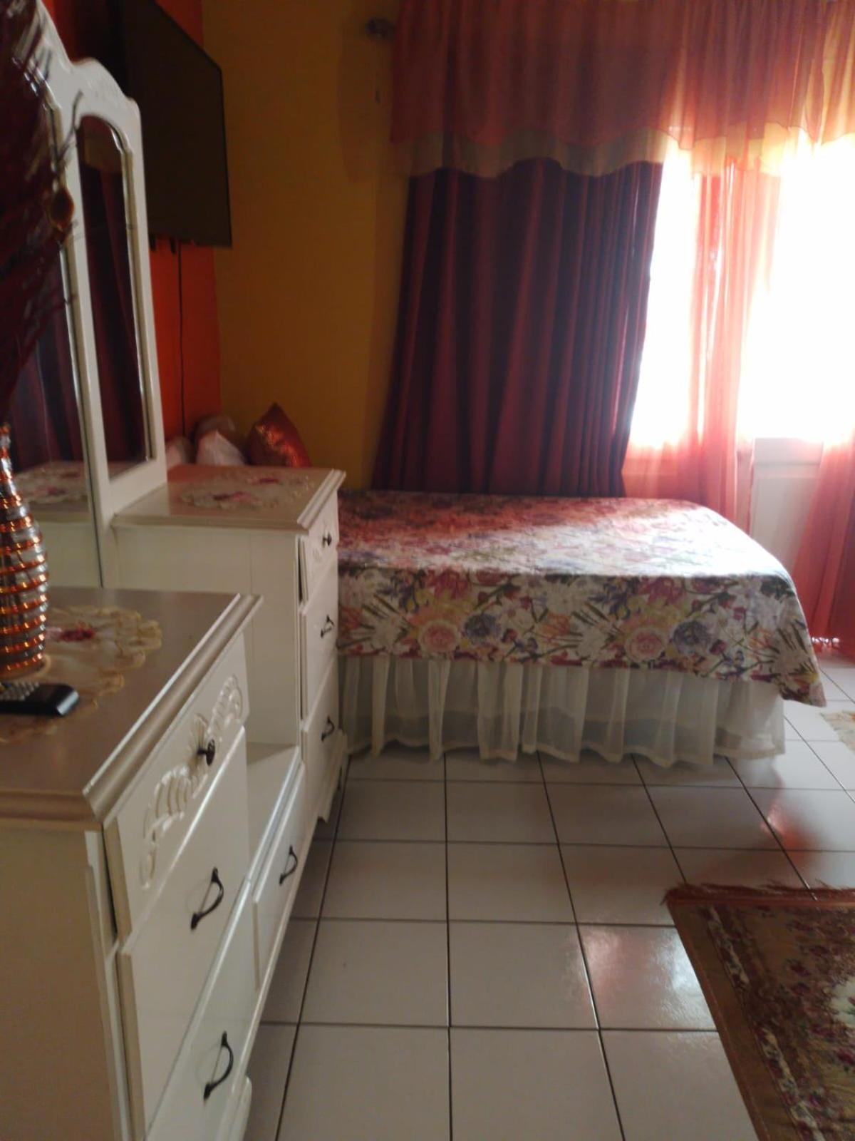 Pink Hibiscus Bed And Breakfast Montego Bay Luaran gambar