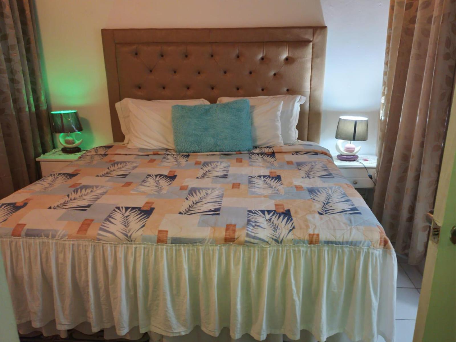 Pink Hibiscus Bed And Breakfast Montego Bay Luaran gambar